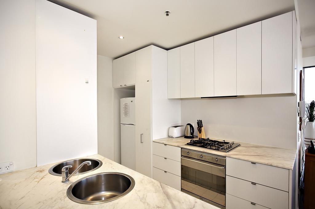 Astra Apartments Мелбърн Стая снимка