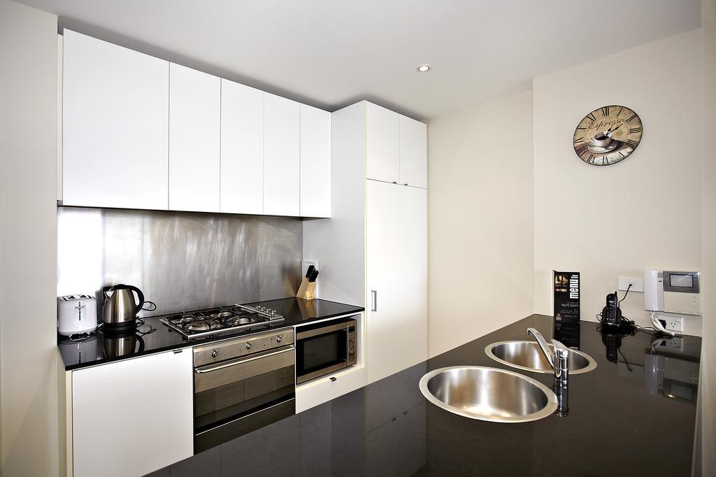 Astra Apartments Мелбърн Стая снимка